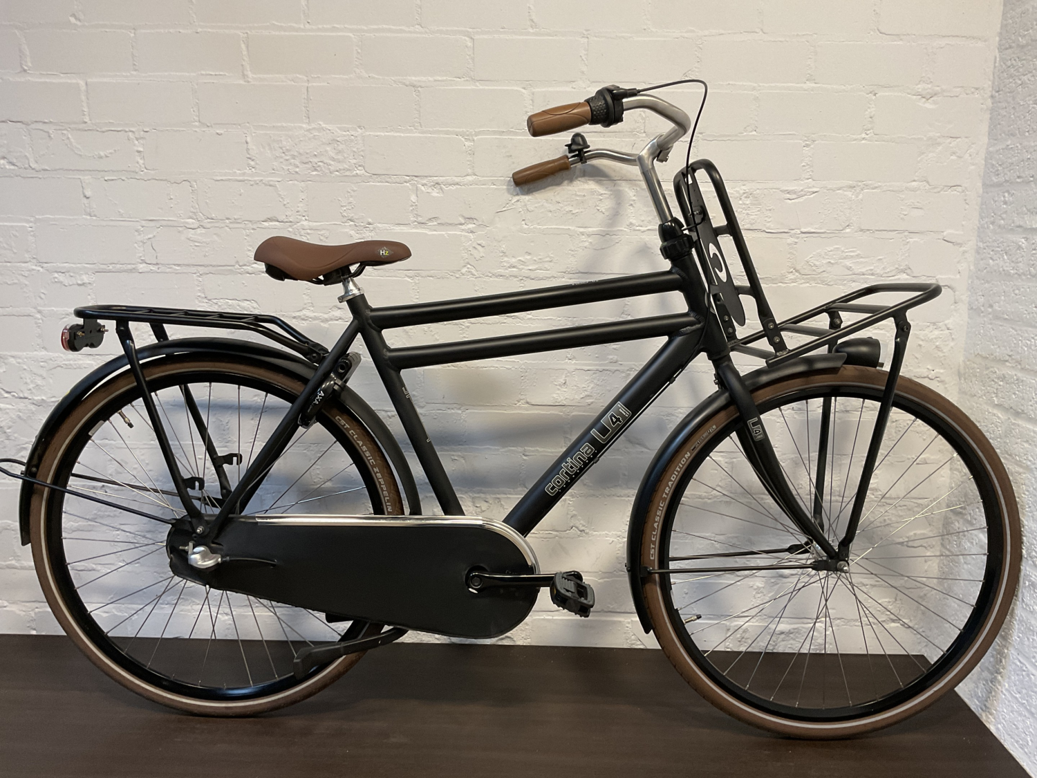 Cortina Transport U4