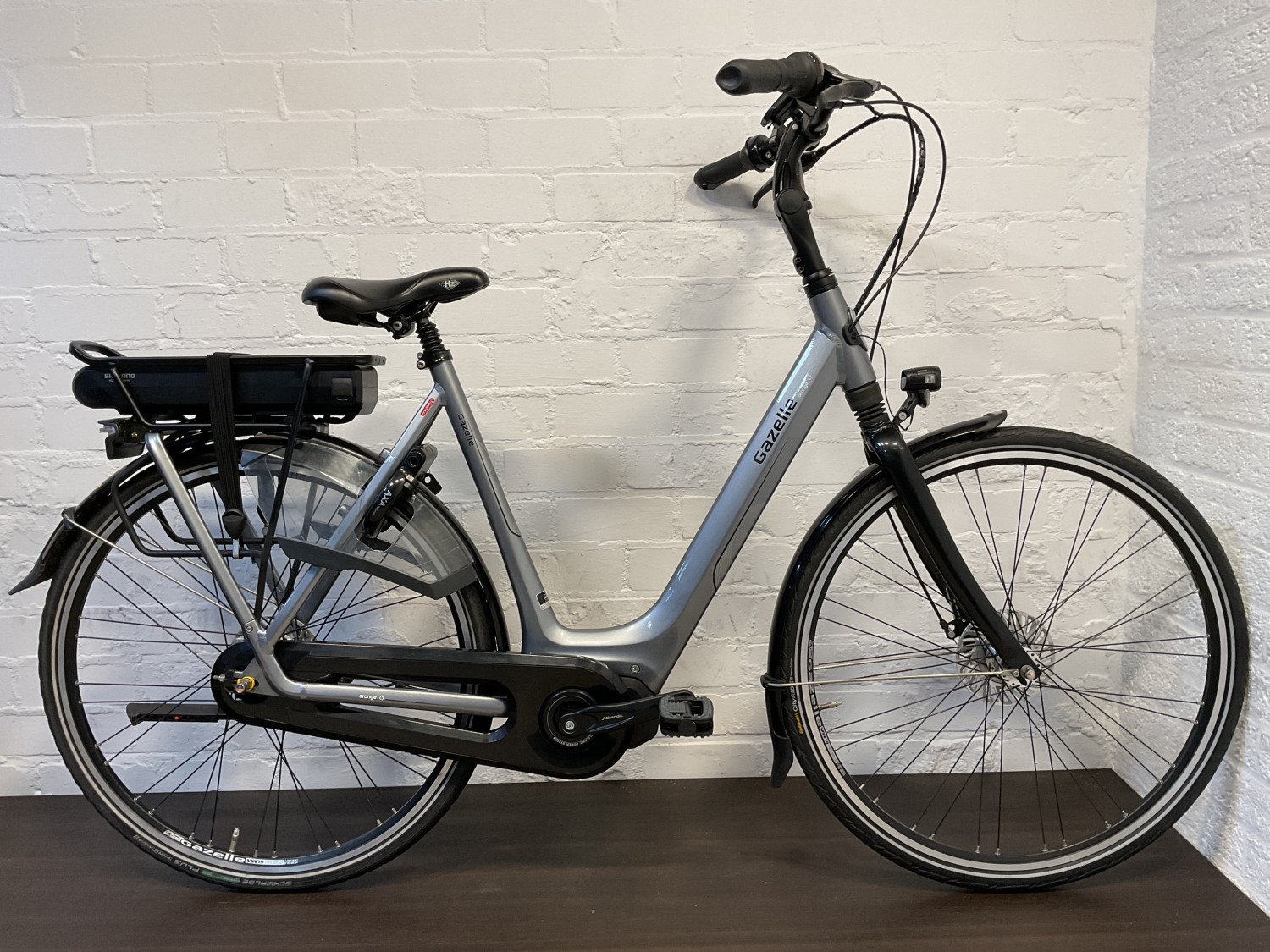 Gazelle Orange C7 HMS