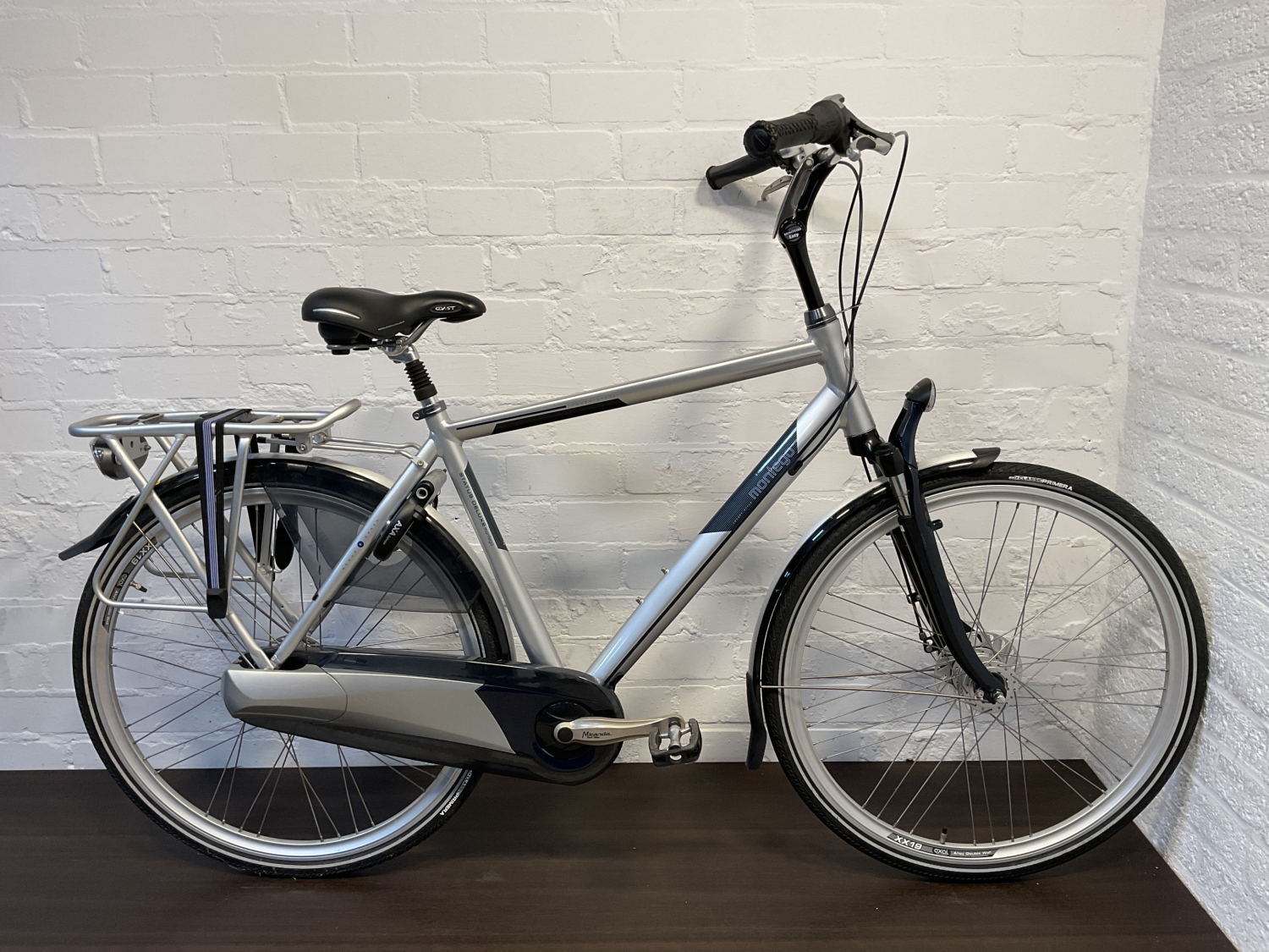 Montego Status Deluxe