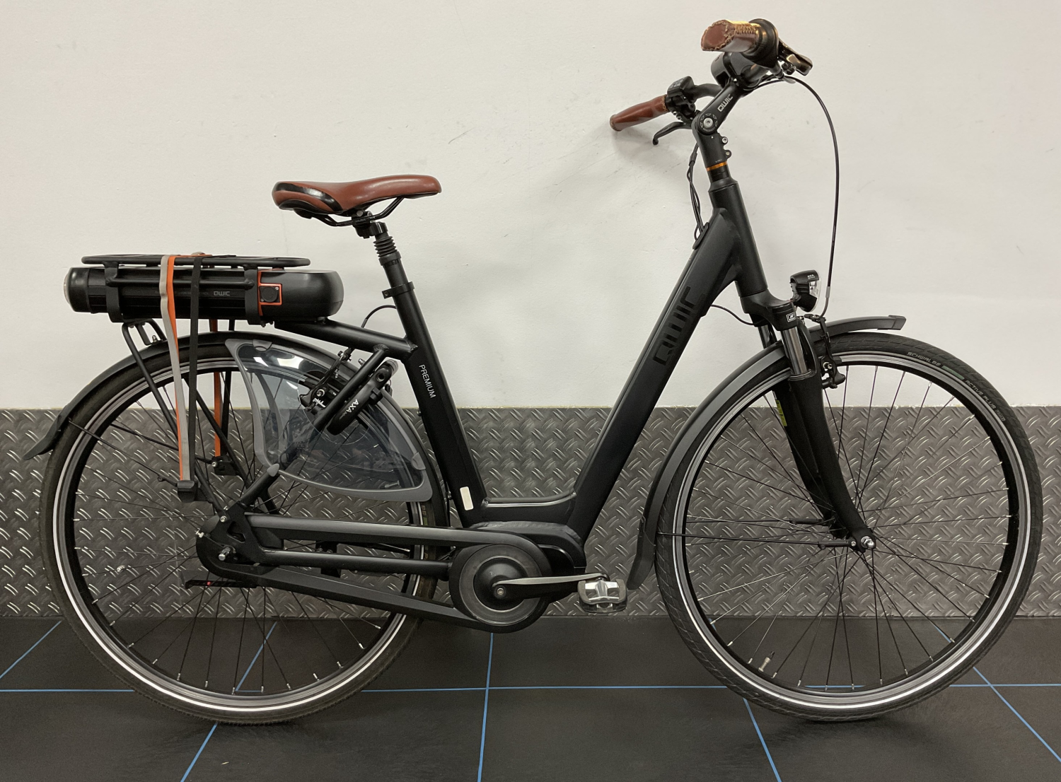 Qwic Premium MN7VV Dli54 N7